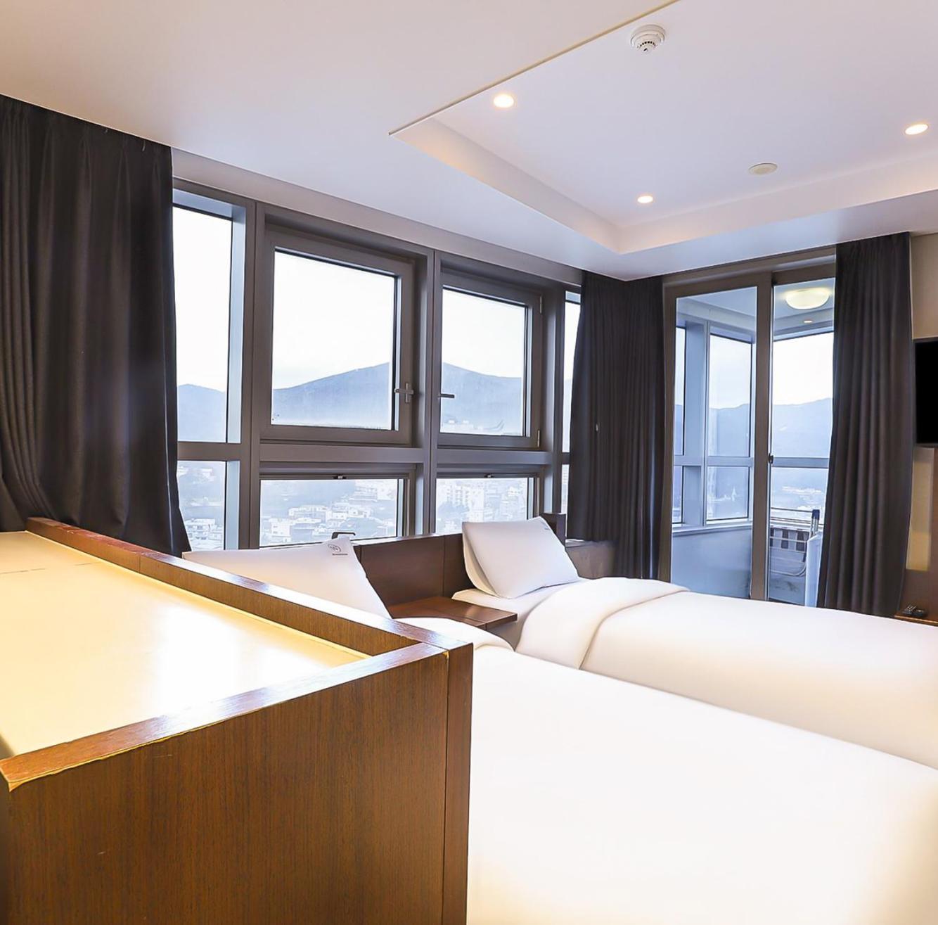 W Residence Hotel Busan Exterior photo